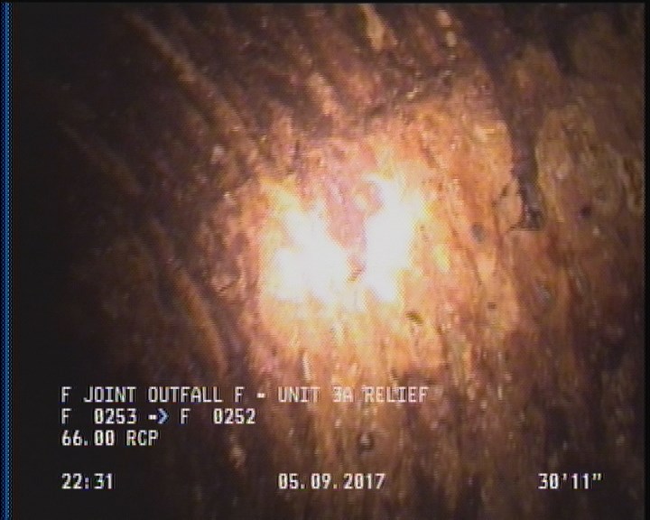 Surface Spalling, from 09 to 03 o'clock, within 8 inches of joint: YES, Start
