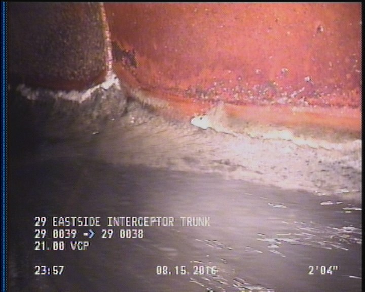 Deposits Attached Grease, 5 %of cross sectional area, from 05 to 07 o'clock, , within 8 inches of joint: YES, Start