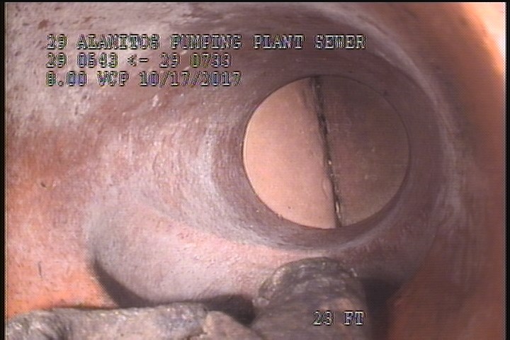 Tap Break-In Capped, at 02 o'clock, -, within 8 inches of joint: NO, 6"